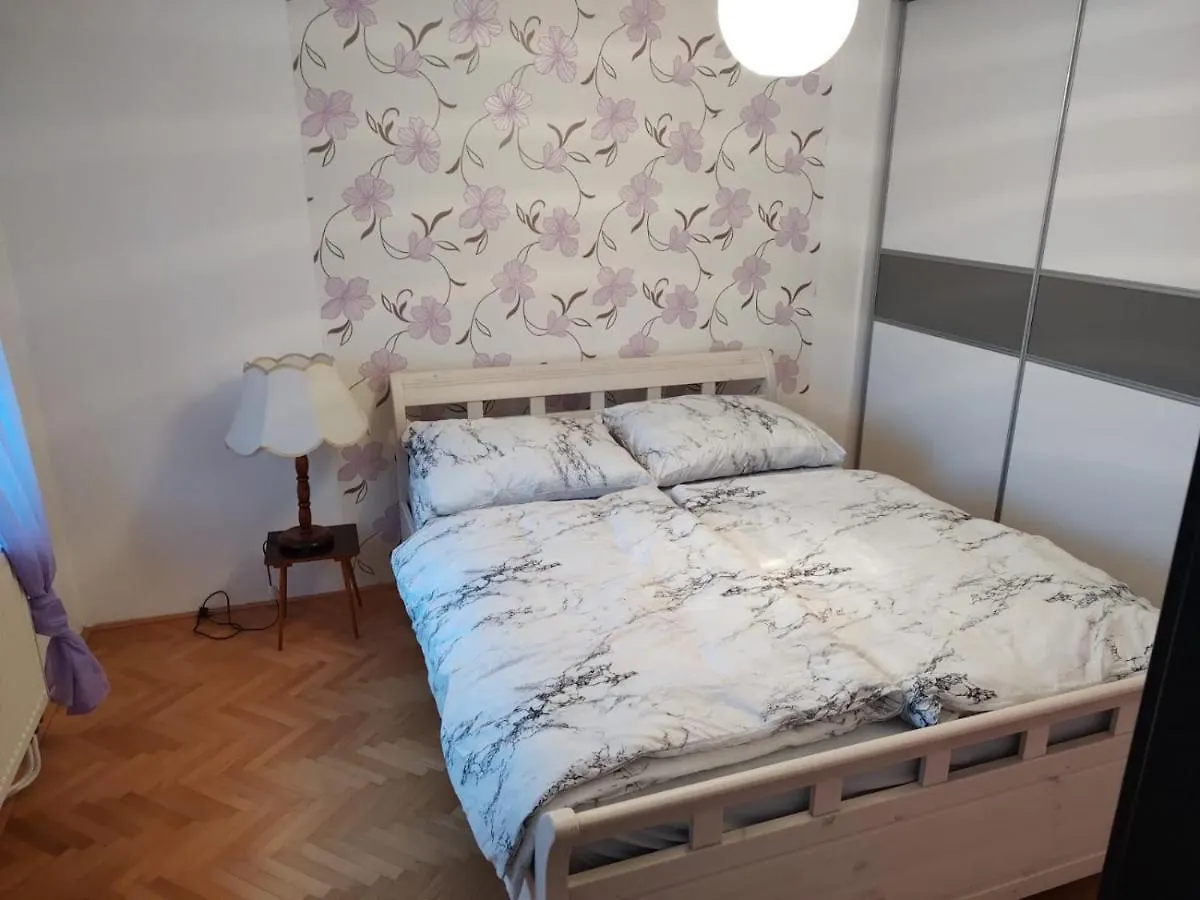 U Letiste Apartment Knezeves  Knezeves (Prague-West)
